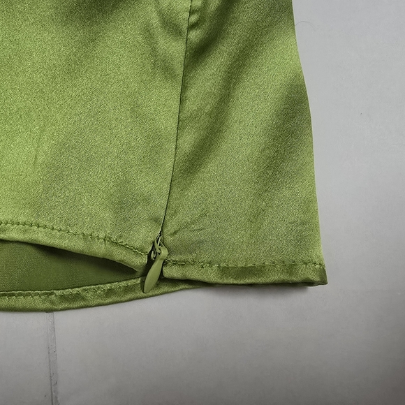 Reformation Annika Silk Top - Avocado - Size 4 - Picture 6 of 10